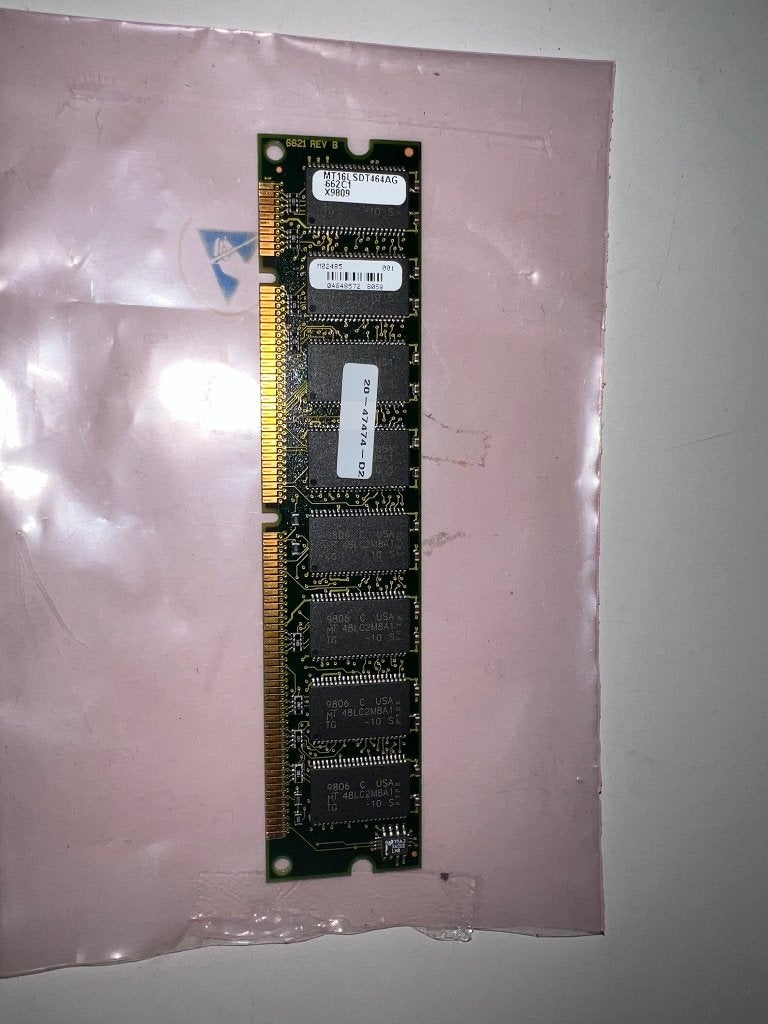 Micron 64 MB SDRAM DIMM, Ophalen of Verzenden, DDR, Desktop, Gebruikt