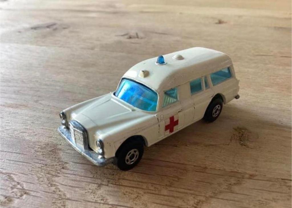 Matchbox Mercedes Ambulance No. 03 Wide Wheels – jaren ’70, Ophalen of Verzenden, Gebruikt, Auto