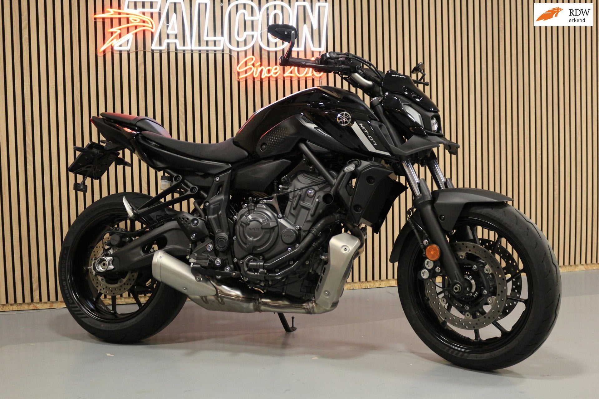 Yamaha MT-07 PURE - 2024 - 35KW A2 - Bar End Spiegels, Motoren, Motoren | Yamaha, LED Verlichting, Toermotor, Koolhovenlaan 101
1119 NC  Schiphol-Rijk, NL