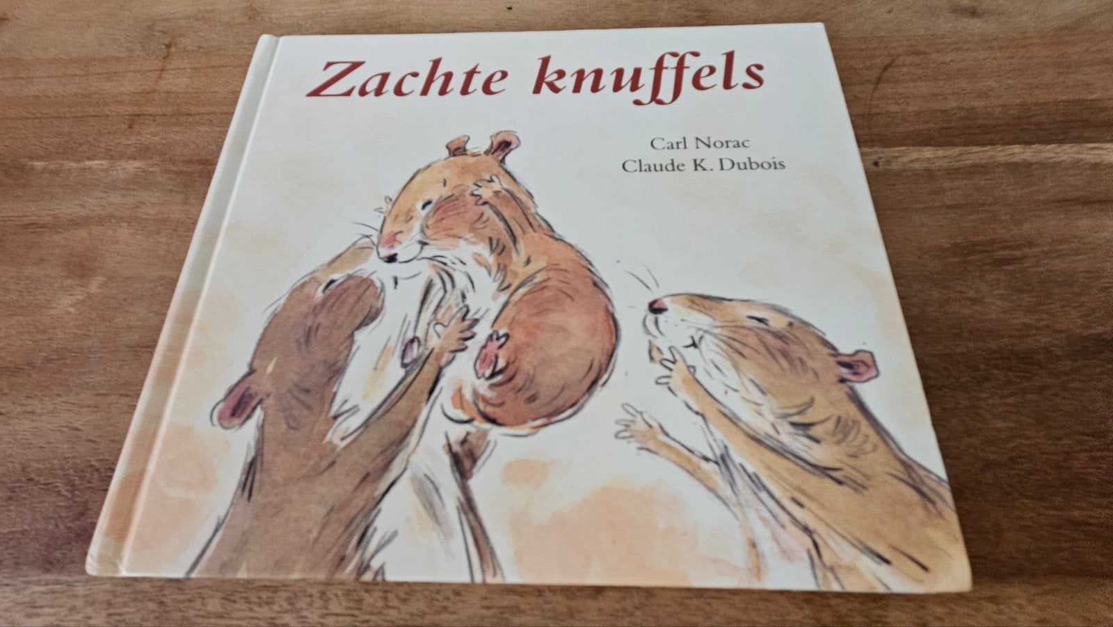 Zachte knuffels - Carl Norac & Claude K. Dubois, Boeken, Ophalen of Verzenden, Gelezen, Carl Norac, 2 tot 3 jaar