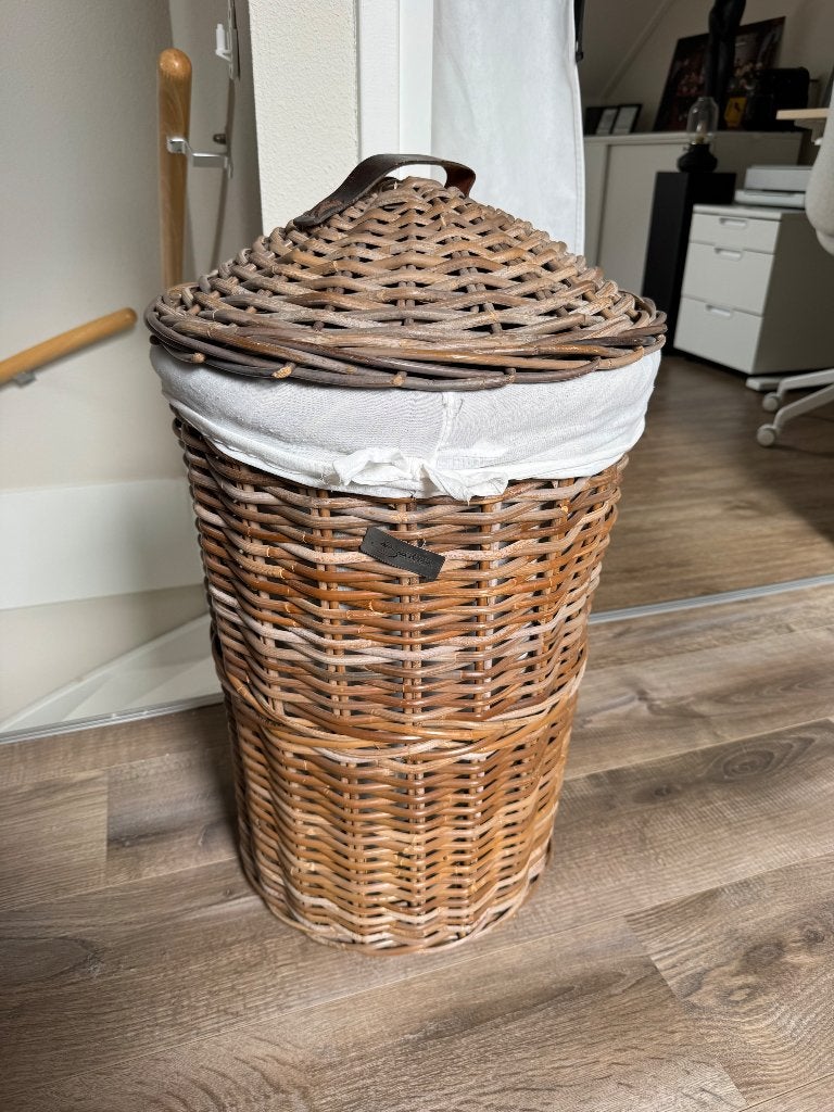 Wasmand riet, Ophalen, Zo goed als nieuw, Overige kleuren, Wasmand