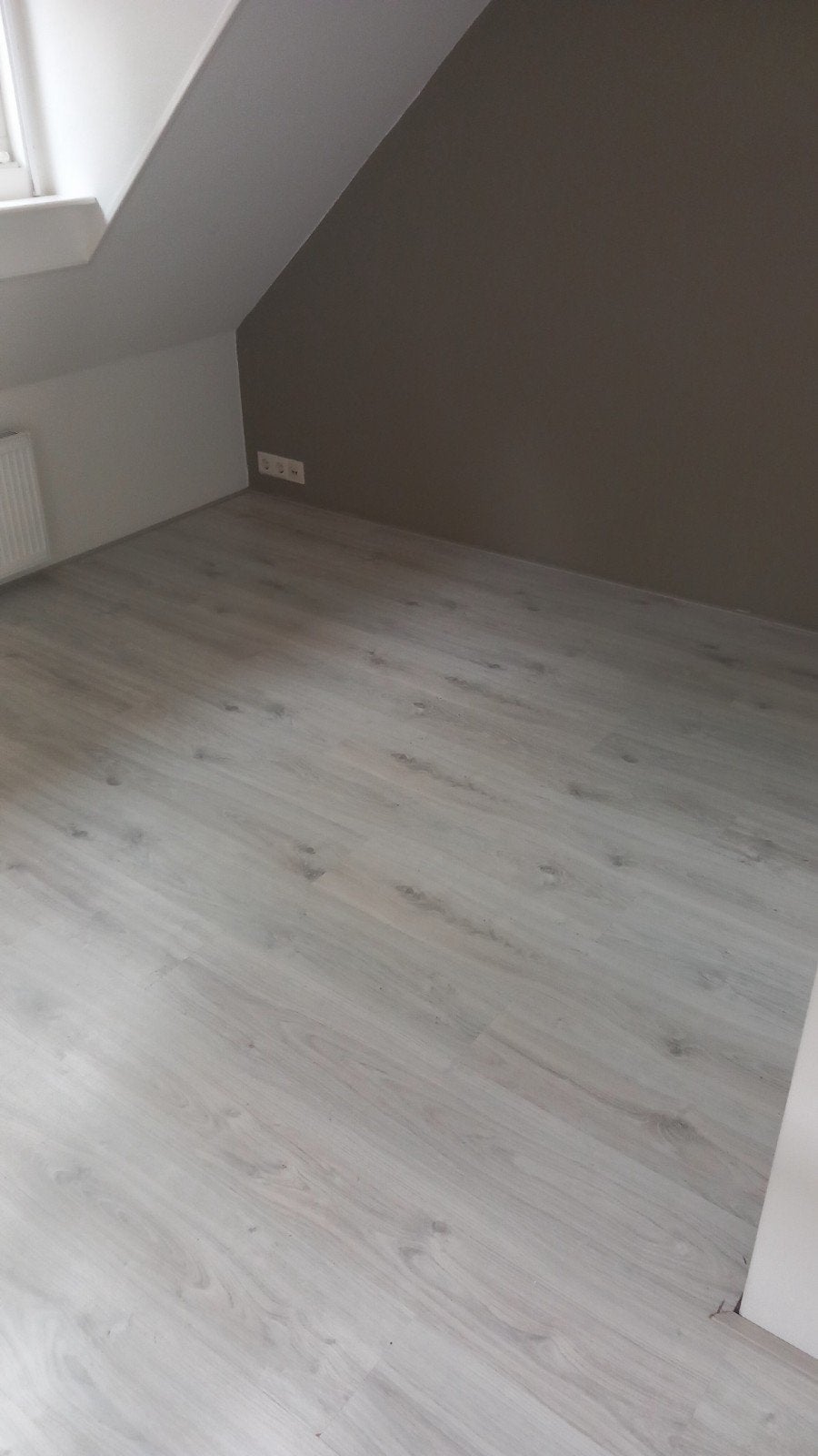 Laminaat grijs gratis!, Ophalen, Gebruikt, 50 tot 150 cm, 10 m² of meer