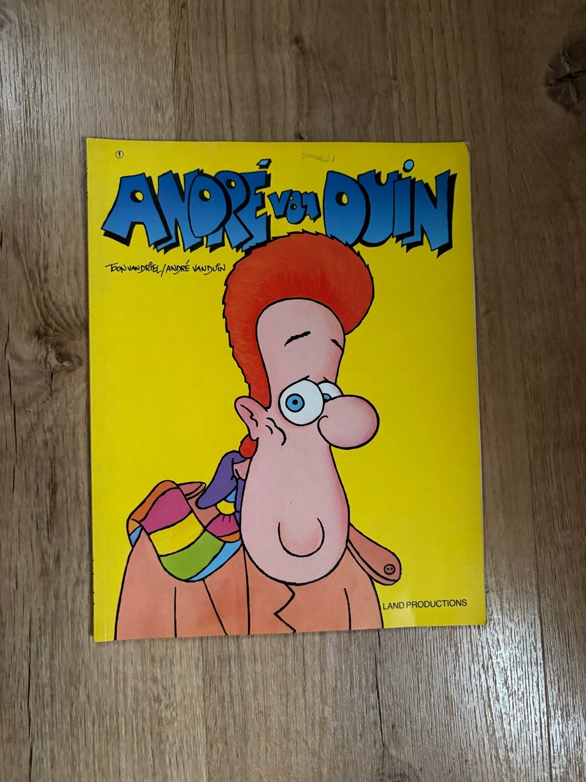 André van Duin stripboek - Humoristische tekeningen, Boeken, Eén stripboek, Ophalen of Verzenden, Gelezen