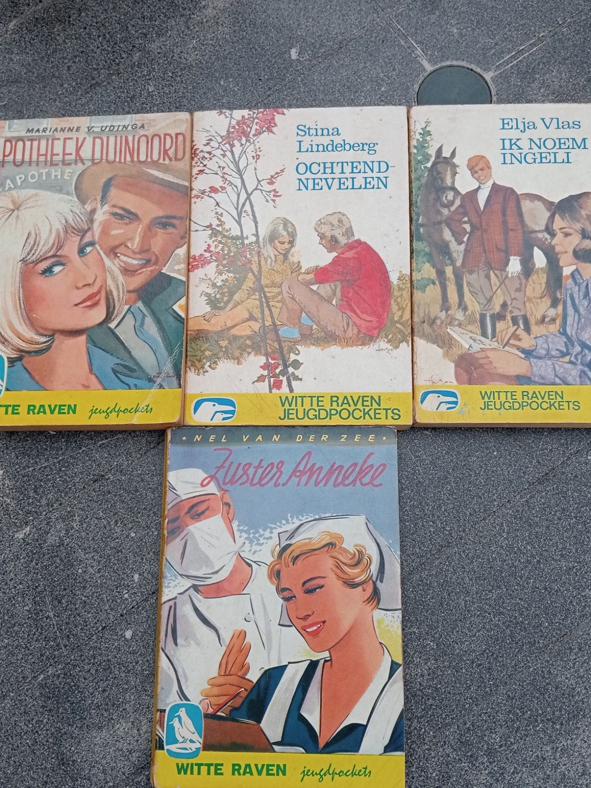 4 Witte Raven Jeugdpockets - Vintage Jaren '60 Collectie, Boeken, Ophalen of Verzenden, Gelezen, Diverse Auteurs, Fictie
