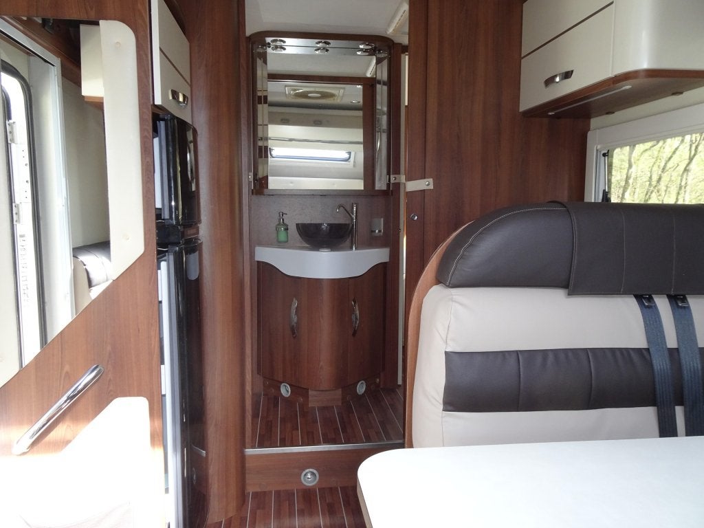 Caravans And Camping Mclouis