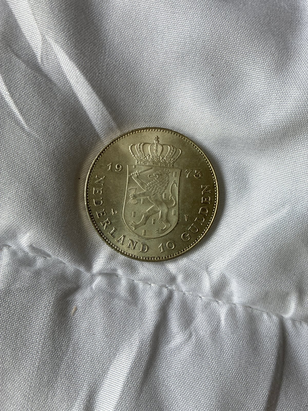 Zilveren 10 Gulden Juliana 1973 - In originele verpakking, Koningin Juliana, Zilver, Ophalen of Verzenden, Losse munt
