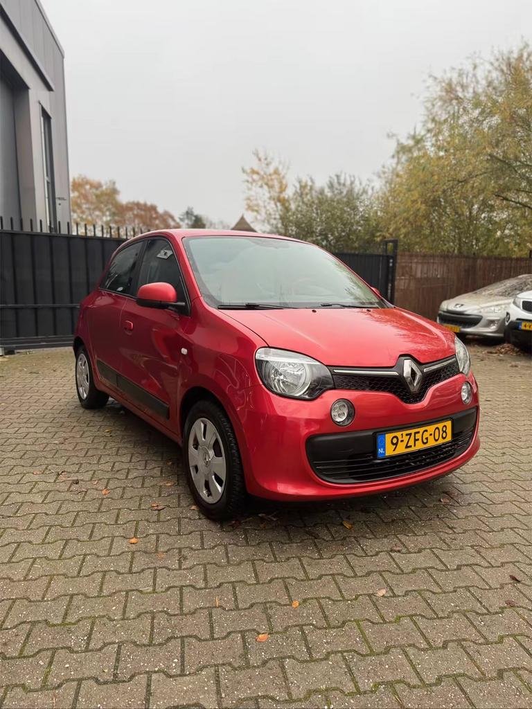 Renault Twingo 1.0 SCe 70pk S&S 2015 Rood, Auto's, 840 kg, 4 stoelen, Origineel Nederlands, Handgeschakeld