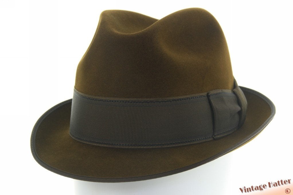 Vintage Gleufhoed Wegener bruinig groen geborsteld vilt 56, Wegener, Hoed, Ophalen of Verzenden, 57 cm (M, 7⅛ inch) of minder