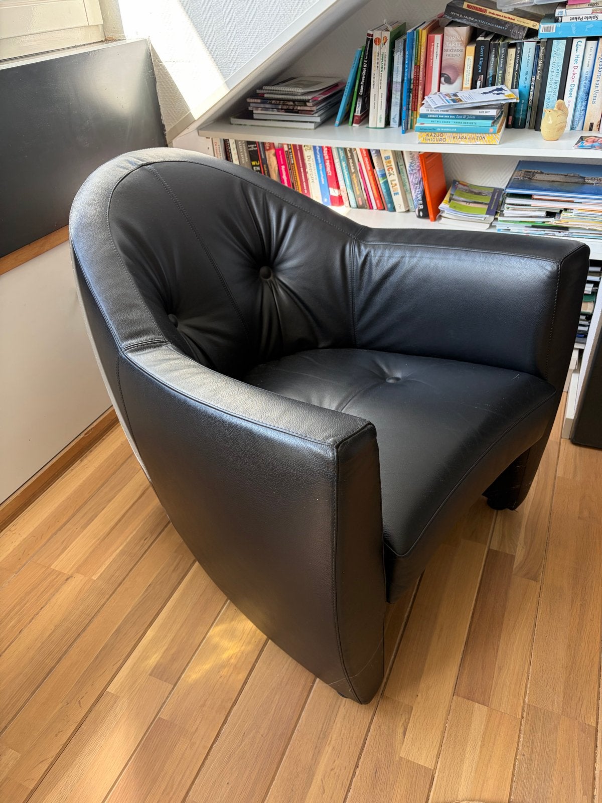 Leolux fauteuil zwart leer, Huis en Inrichting, Ophalen, Gebruikt, Leer, 75 tot 100 cm