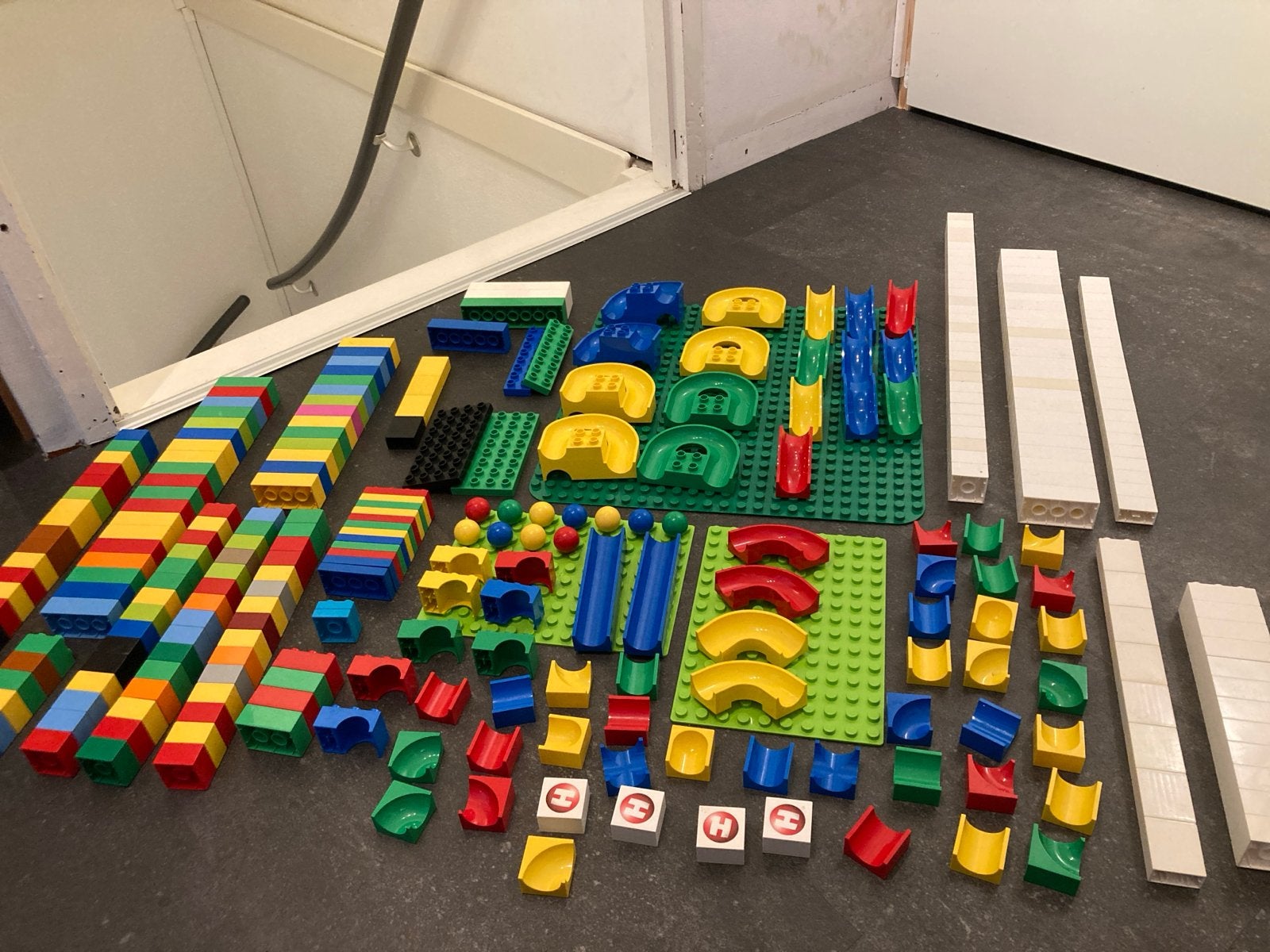 Hubelino knikkerbaan met duplo en grondplaten, Kinderen en Baby's, Ophalen of Verzenden, Gebruikt, Overige merken