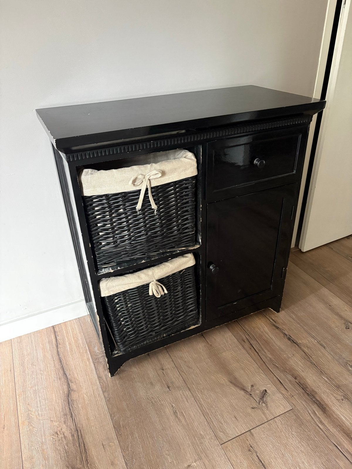 Zwart kastje met manden en lade, Ophalen, Gebruikt, 50 tot 100 cm, Met lade(s)