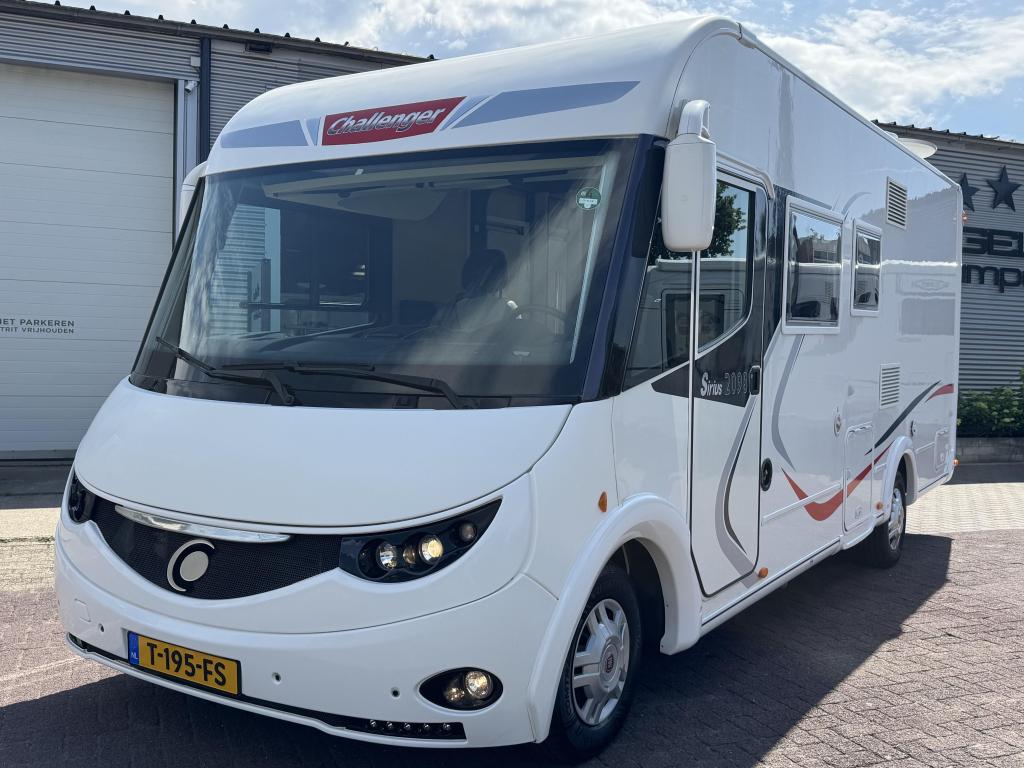 Challenger Sirius 2098 Queensbed-Hefbed-2X Airco, Caravans en Kamperen, Integraal, Bedrijf, Challenger, Overige merken