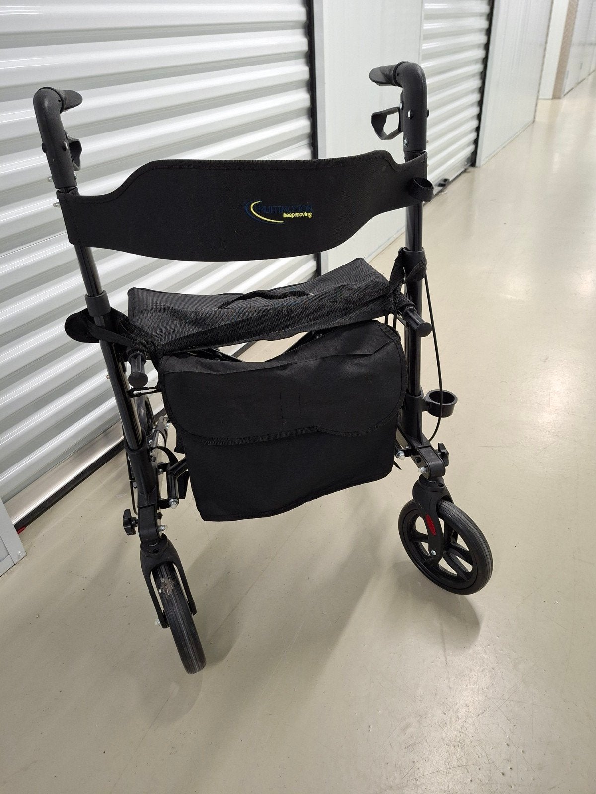 Handige opvouwbare rollator Multimotion, Ophalen, Opvouwbaar, Zo goed als nieuw