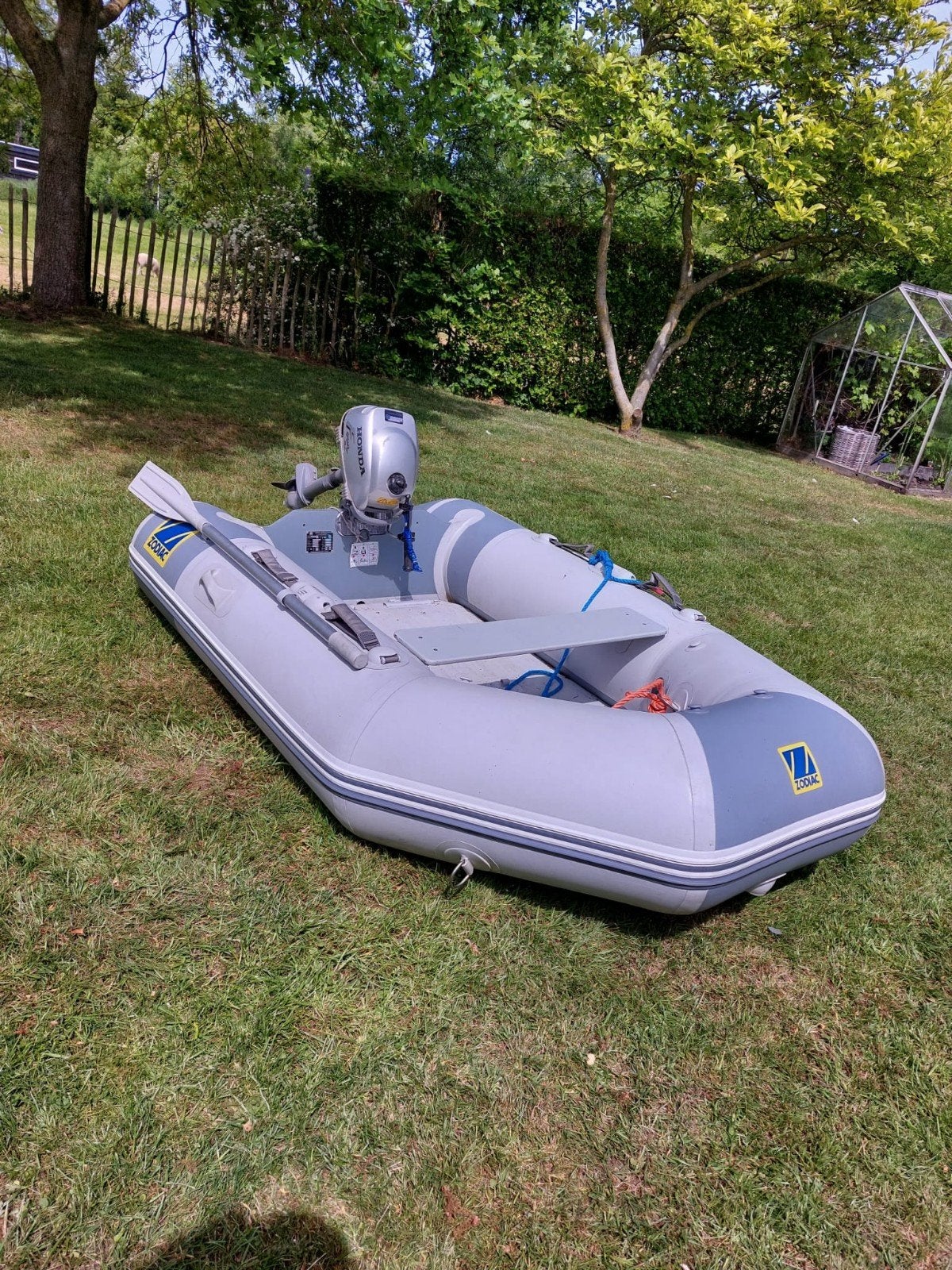 Zodiac rubberboot met Honda 2  pk buitenboordmotor, Watersport en Boten, Ophalen, Gebruikt, Zodiac, Inclusief motor