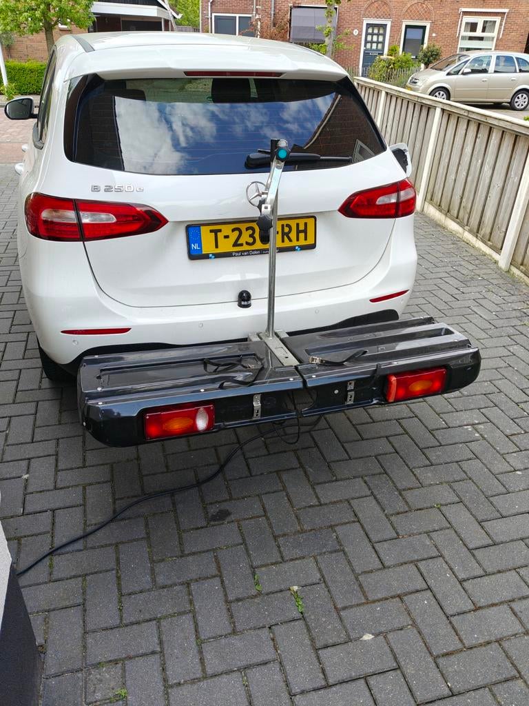 Fietsendrager voor twee fietsen., Auto diversen, Fietsendragers, Ophalen of Verzenden, Gebruikt, Trekhaakdrager
