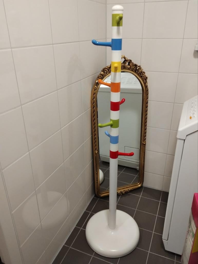 Vintage jaren tachtig Ikea Krokig modulair  kinder kapstok, Huis en Inrichting, Woonaccessoires | Kapstokken, Zo goed als nieuw