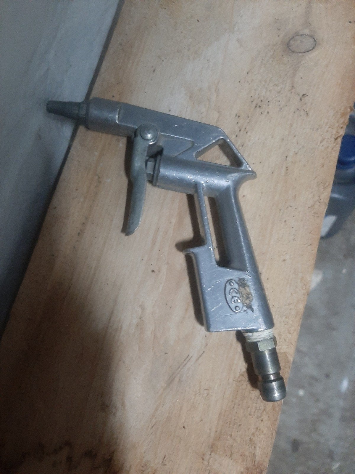 Luchtspuit compressor - Handig en compact, Ophalen of Verzenden