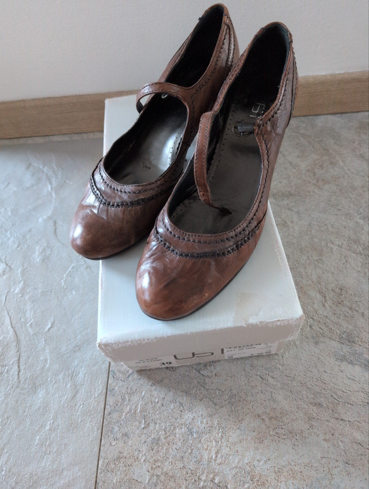 UST Collection bruine Mary Jane pumps - maat 39, UST Collection, Pumps, Bruin, Ophalen of Verzenden