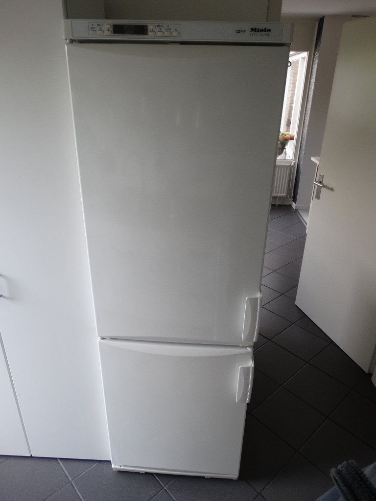 Miele koel- vries combinatie  Goed werkend, Ophalen, Gebruikt, 200 liter of meer, 60 cm of meer
