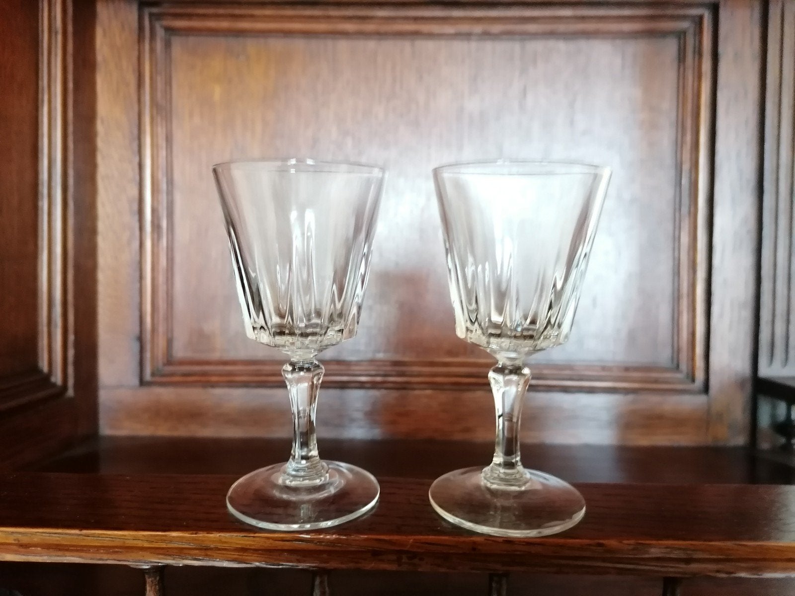 Set van 2 Kristallen Borrelglaasjes - Geslepen Patroon, Antiek en Kunst, Ophalen of Verzenden