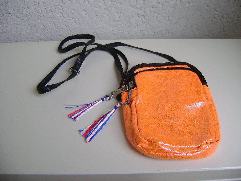 koningsdag tasje met 2vakken en ritsen van 18x14breed, Ophalen of Verzenden, Zo goed als nieuw, Versiering, Oranje of Koningsdag