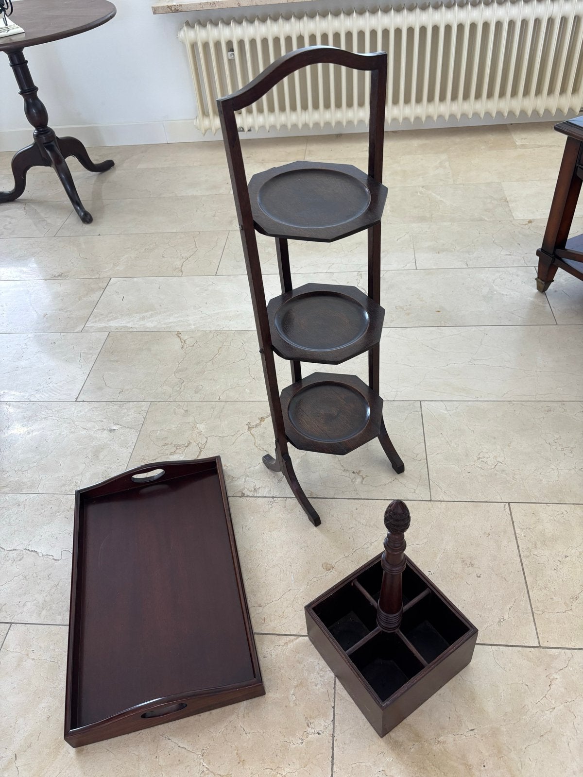 Dienblad, flessenhouder en butlertray set, Ophalen, Gebruikt, Met handvatten, Hout