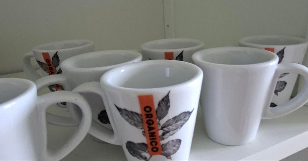 7 Nespresso kopjes 'Organico' uit Portugal - puntgaaf, Ophalen, Keramiek, Zo goed als nieuw, Overige stijlen