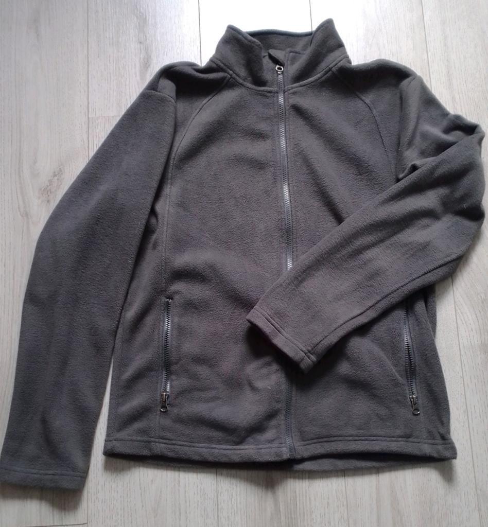 Grijs fleece vest met rits - Maat M, Kleding | Dames, Truien en Vesten, Ophalen of Verzenden, Gedragen, Maat 38/40 (M), Grijs