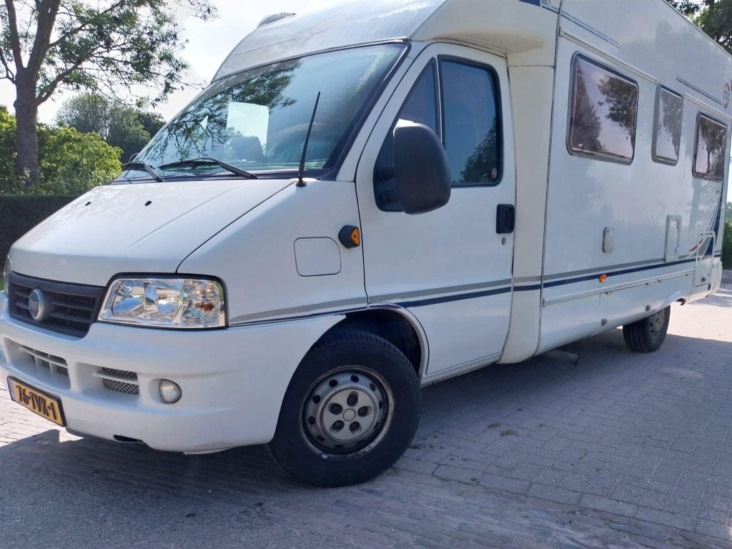 Foto 7 van TEC Rotec Leuke starters camper met 2 grote zonnepanelen !!