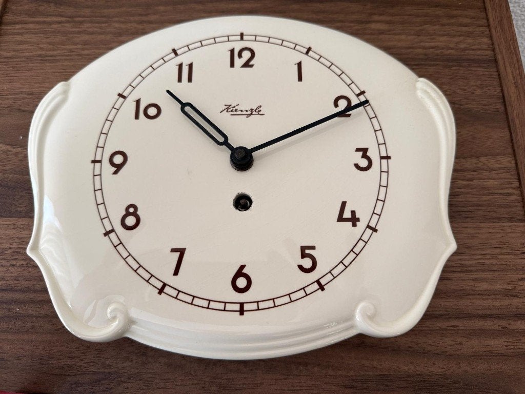 Kienzle aardewerk keukenklok met sleutel, Wit, Ophalen of Verzenden, Zo goed als nieuw, Retro
