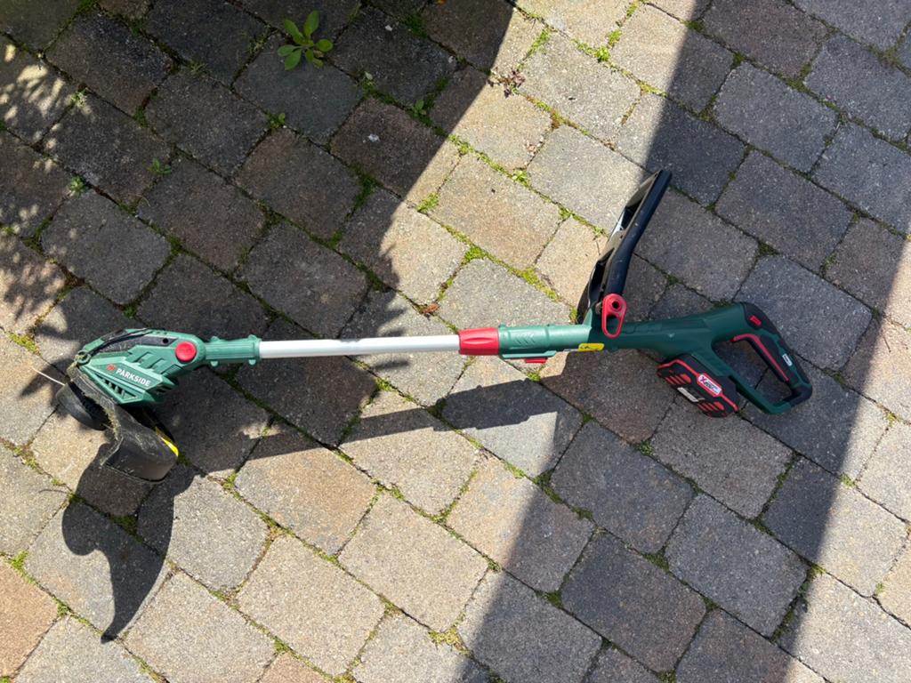 Parkside Accu Grastrimmer - Zo goed als nieuw, Tuin en Terras, Ophalen, Zo goed als nieuw, 30 tot 50 cm, Accu