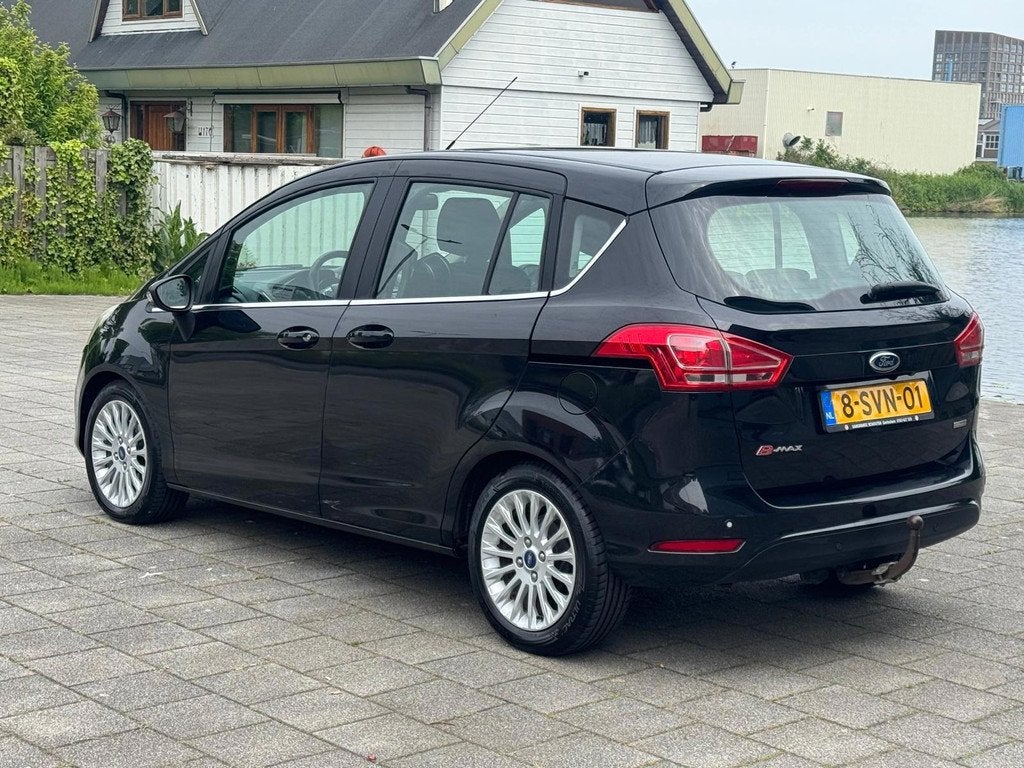 Ford B-Max 1.0 EcoBoost Titanium.km nap.airco navigatie, Voorwielaandrijving, Euro 5, 101 pk, Gebruikt