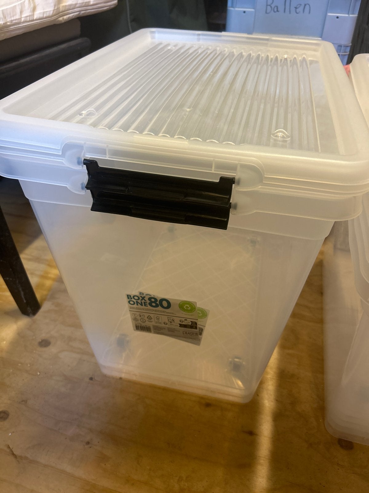 2x Opbergbox 80 liter met deksel en wieltjes, Ophalen, Zo goed als nieuw, Wit, Kunststof