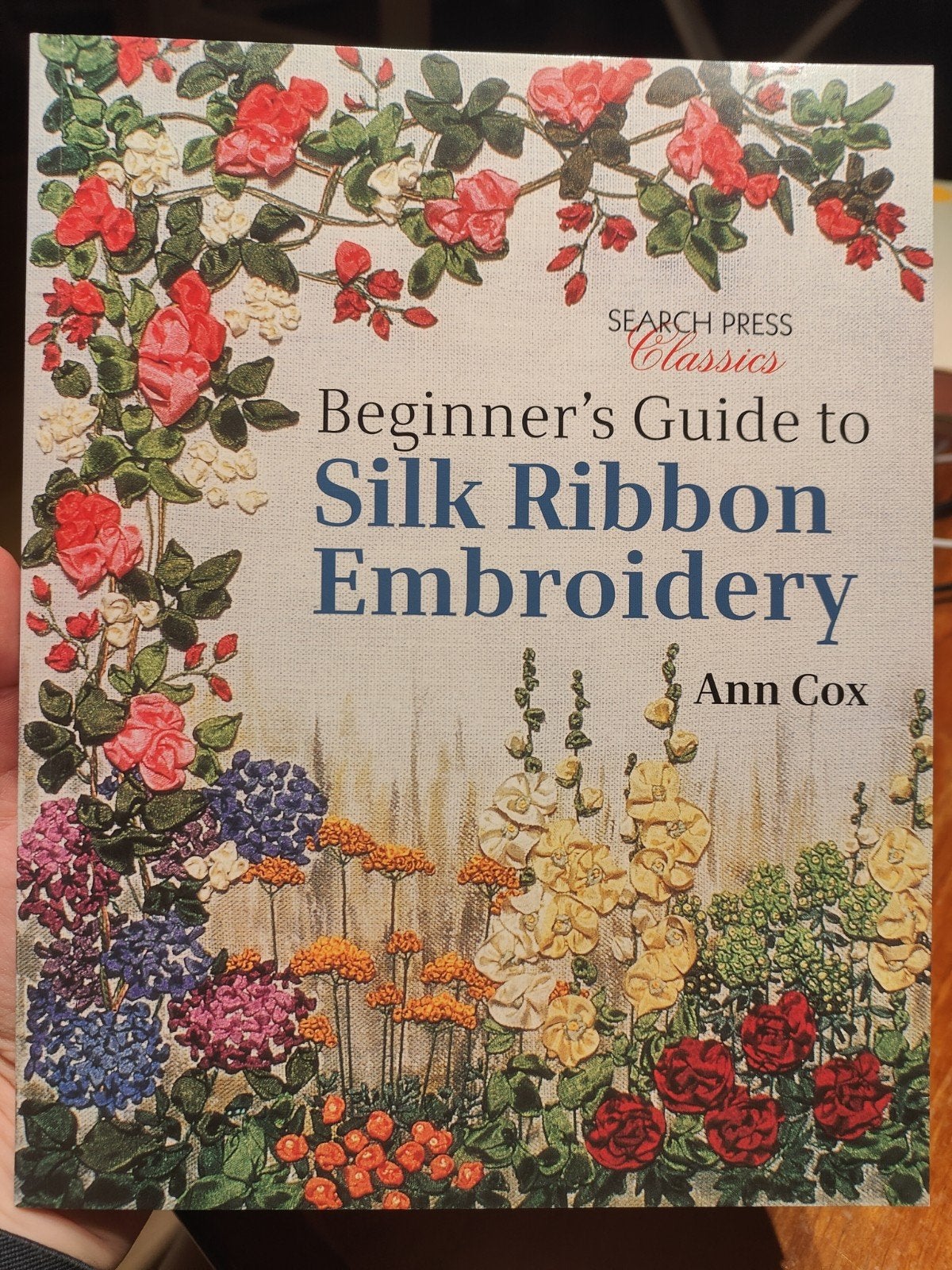 Beginner's guide to silk ribbon embroidery, Ophalen of Verzenden, Zo goed als nieuw, Ann Cox, Borduren en Naaien