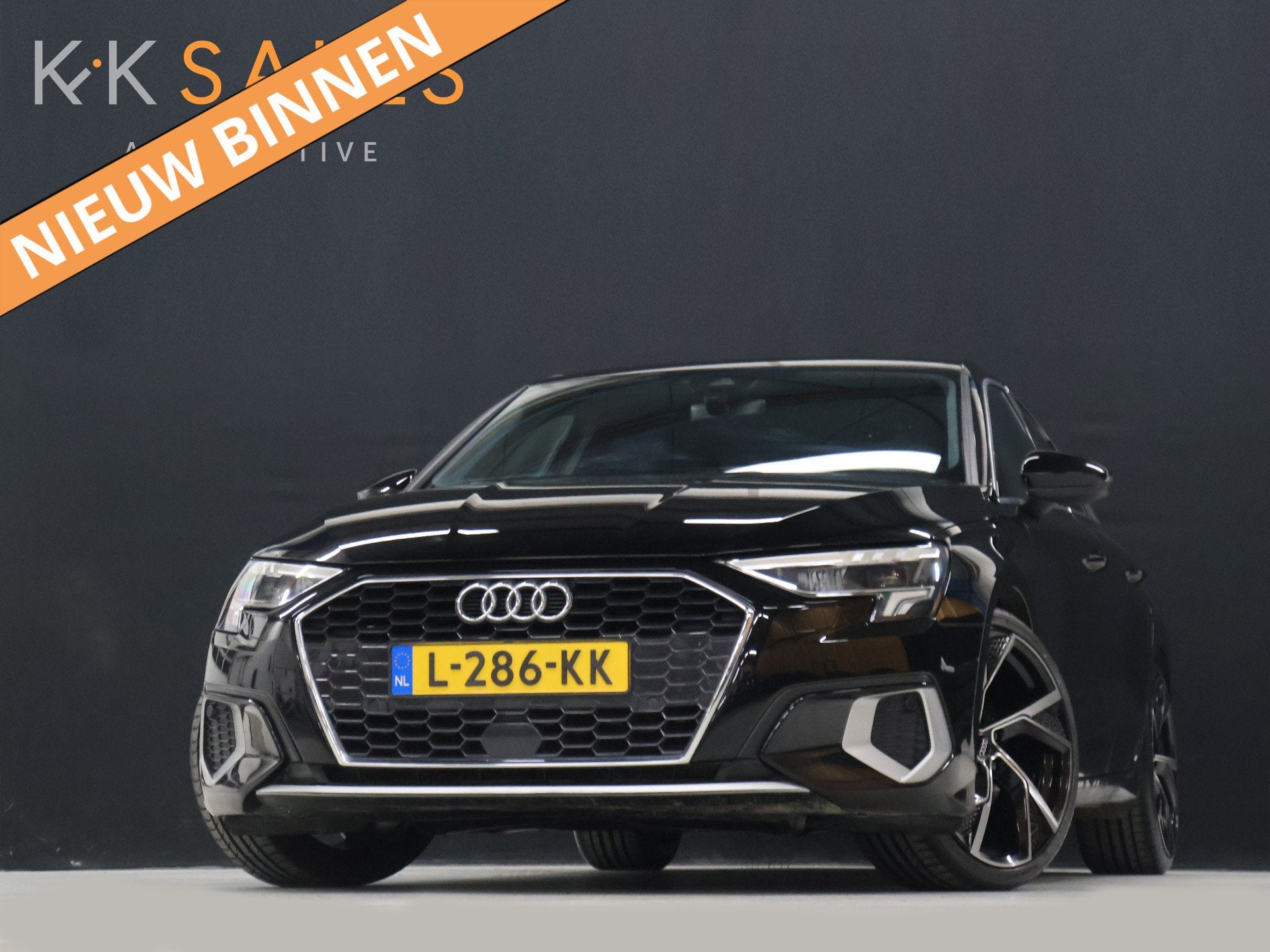Audi A3 Limousine 35 TFSI Business edition [ADAPTIVE CRUISE,, Auto's, Dealer onderhouden, Stof, 4 cilinders, 150 pk