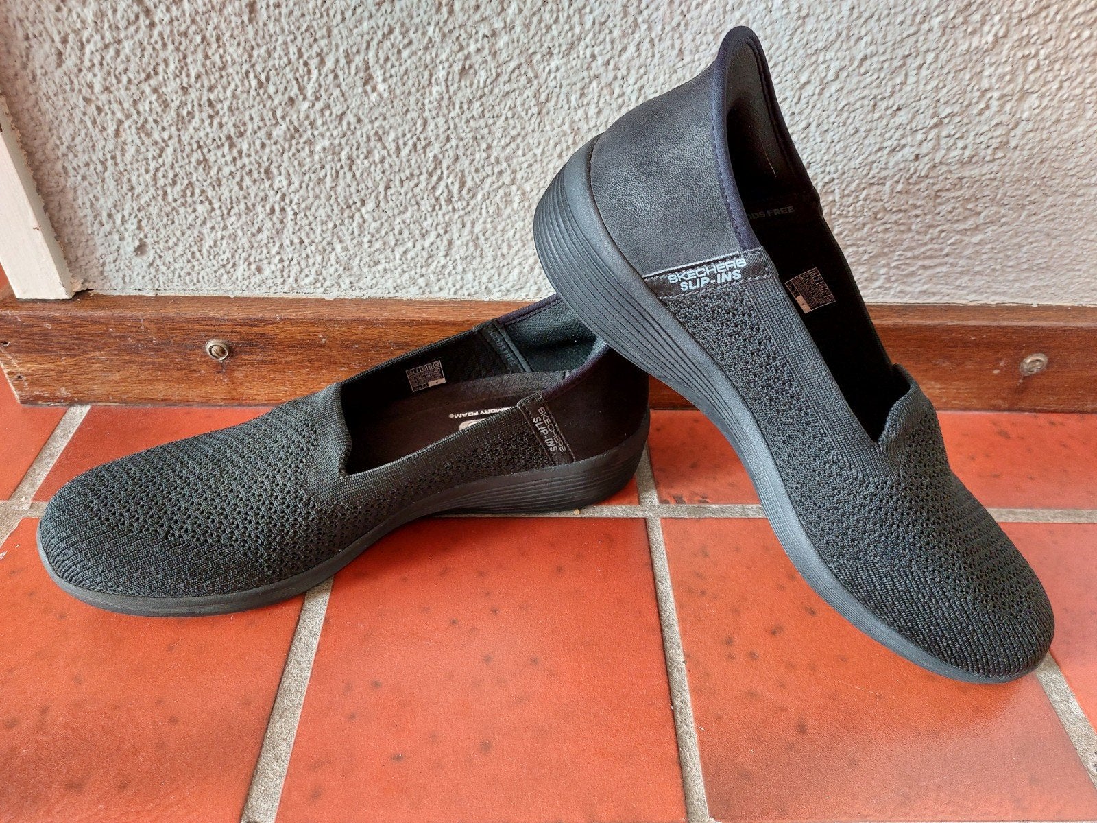 Skechers Arya Slip-ins maat 40, Skechers, Ophalen of Verzenden, Zo goed als nieuw, Instappers