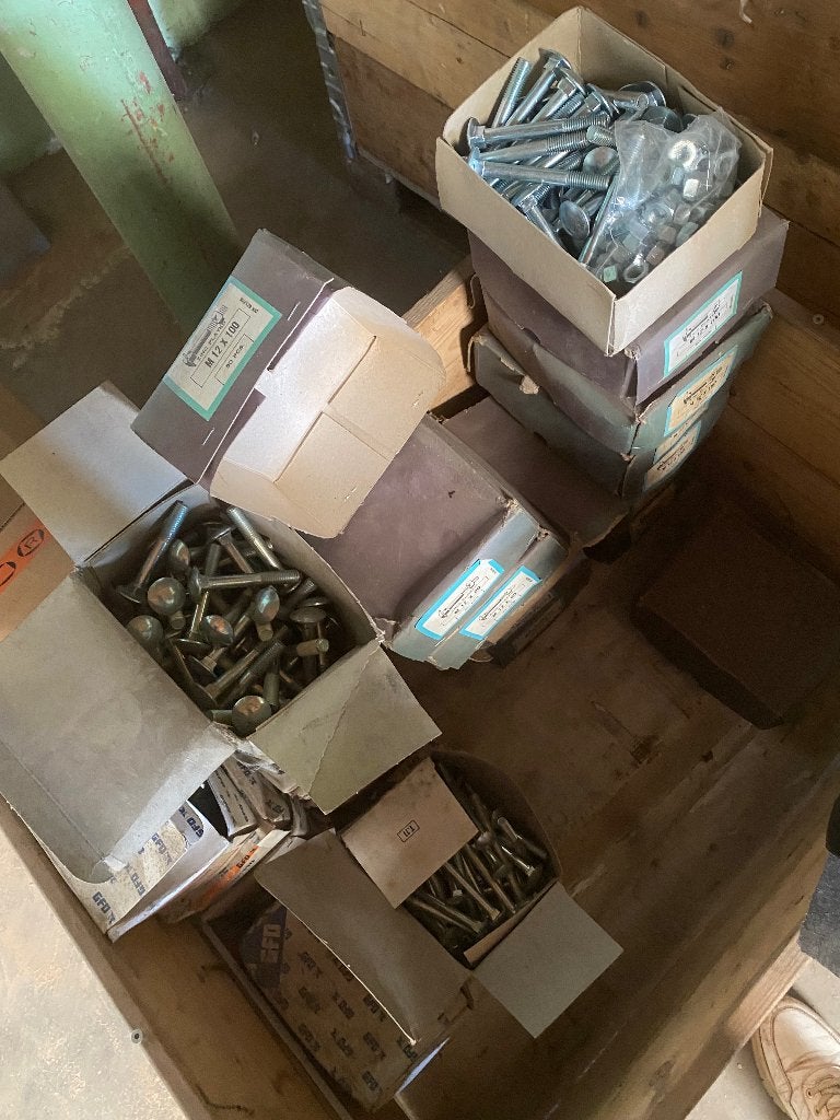 Slotbouten, Ophalen, Nieuw, 100 tot 250 mm, Bouten of Moeren