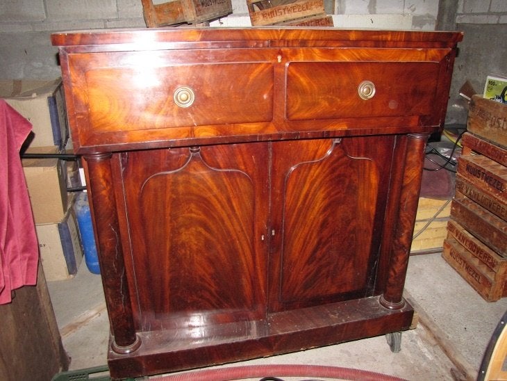 Engels bureau, Ophalen