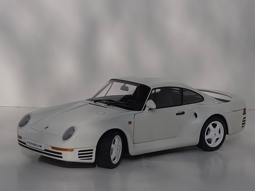 Autoart 1:18 Porsche 959 (1986), Hobby en Vrije tijd, Modelauto's | 1:18, Ophalen of Verzenden, Zo goed als nieuw, Auto, Autoart