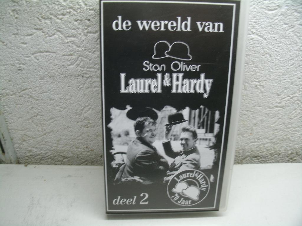 vhs 216b laurel & hardy de wereld van deel 2, Alle leeftijden, Ophalen of Verzenden, Zo goed als nieuw, Komedie