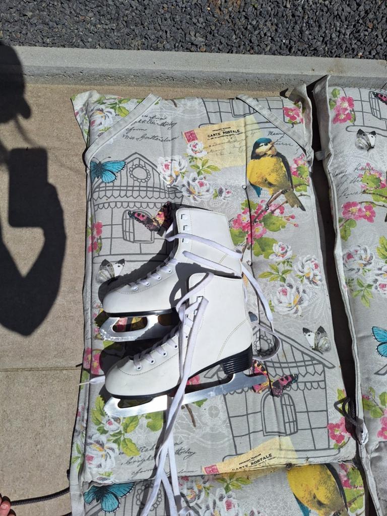 Schaatsen maat 37/38, Zo goed als nieuw, Kunstschaatsen, Ophalen, Overige merken