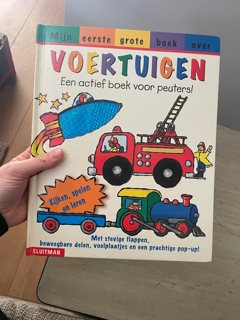 Mijn eerste grote boek over VOERTUIGEN - Kluiman, Ophalen of Verzenden, Zo goed als nieuw, Uitklap-, Voel- of Ontdekboek, 2 tot 3 jaar