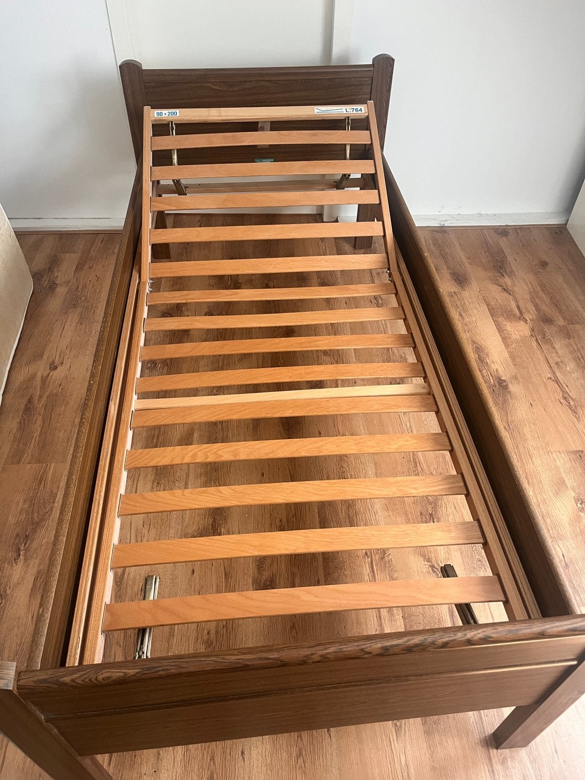 Eenpersoonsbed met verstelbare lattenbodem 90x200cm, Ophalen, 90 cm, Eenpersoons, 200 cm