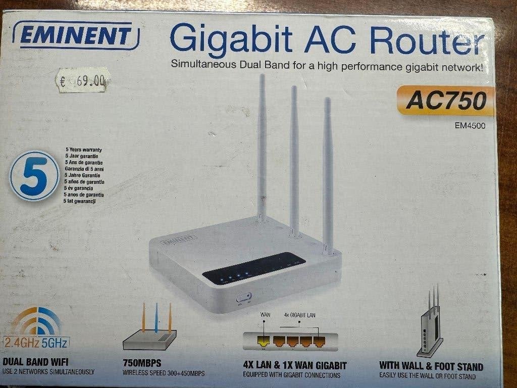Eminent Gigabit Ac Router  Ac750, Ophalen of Verzenden, Nieuw, Router, Eminent