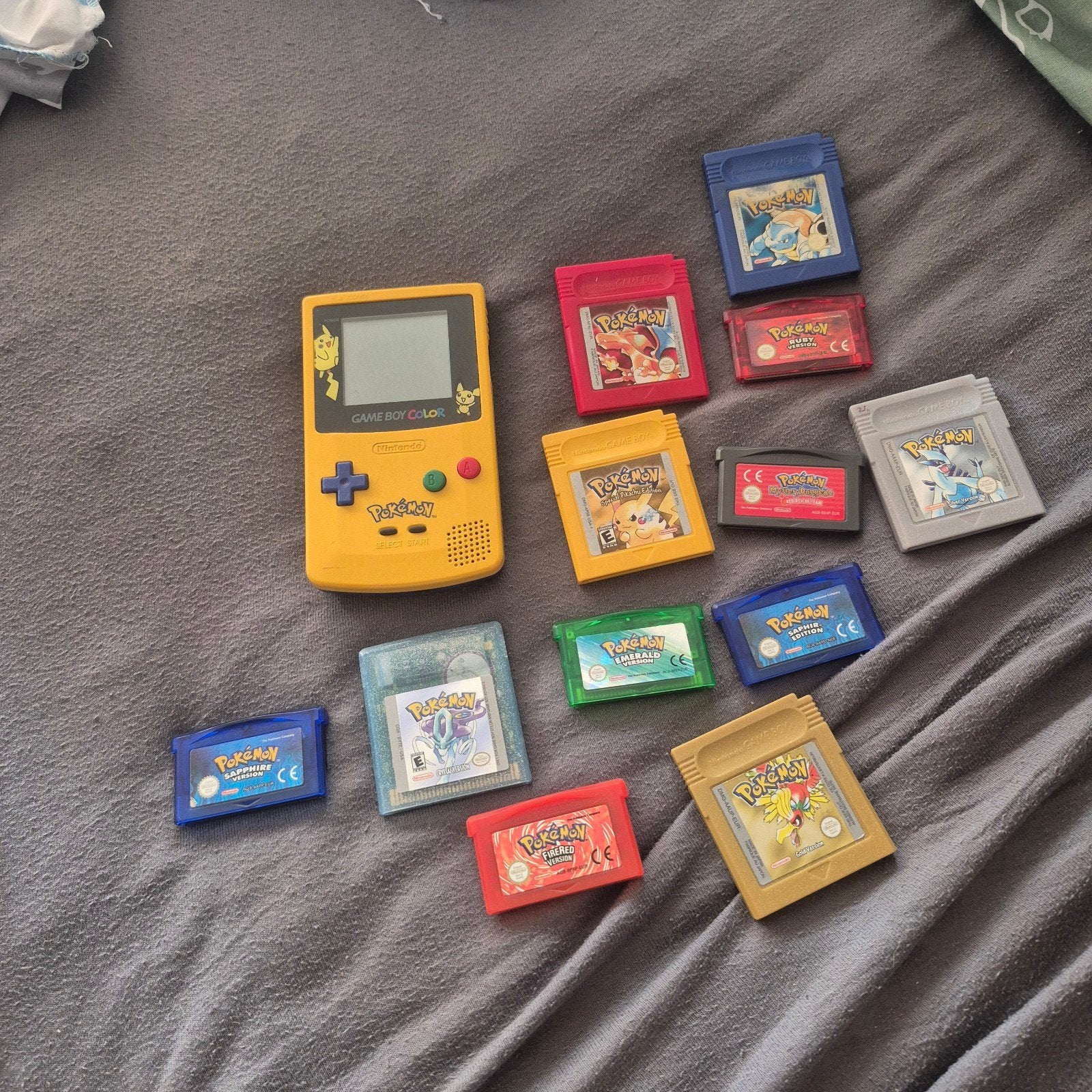 Oude Gameboy Color met Pokémon spellen, 1 speler, Ophalen of Verzenden, Avontuur en Actie, Vanaf 3 jaar