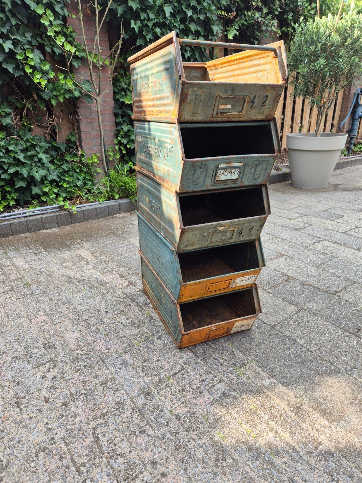 Vintage Industriële Stapelbakken- Lager-Fix, Ophalen