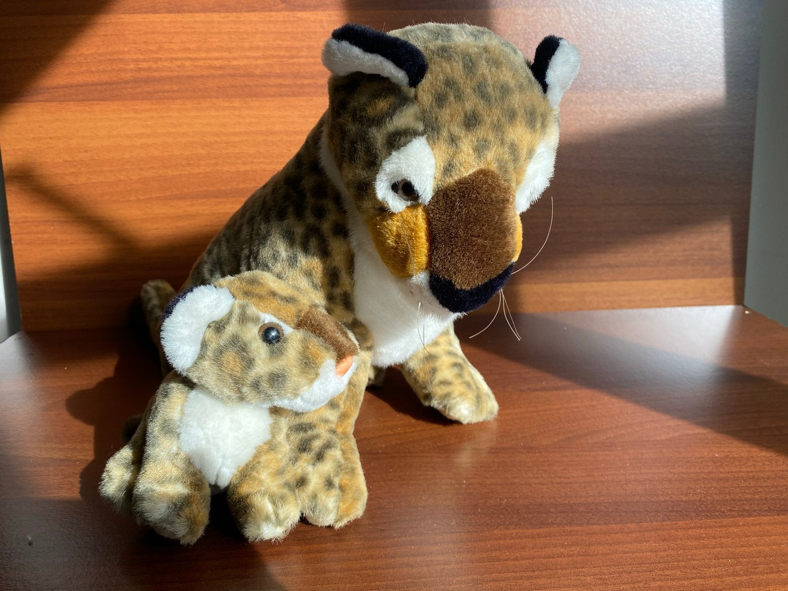 Tijger knuffel met welp - Zo goed als nieuw, Overige merken, Overige karakters, Ophalen of Verzenden, Zo goed als nieuw