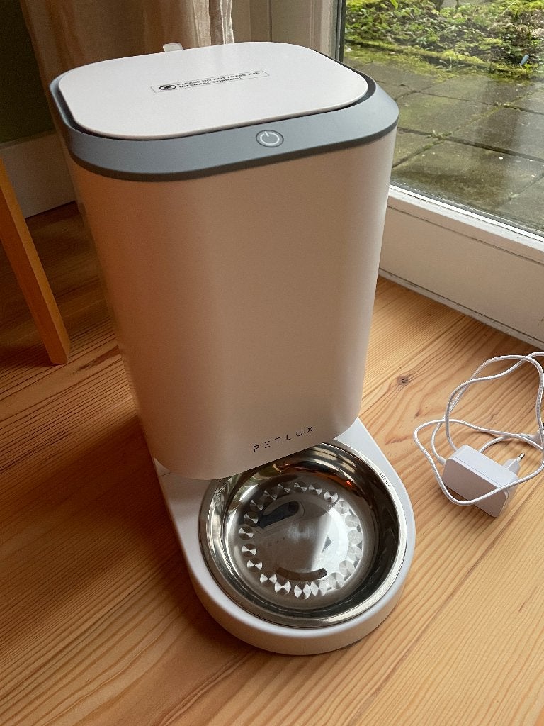Petlux voerautomaat voor kat of kleine hond, Ophalen, Zo goed als nieuw