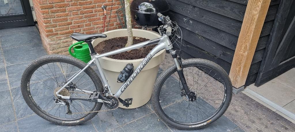 mountain bike, Fietsen en Brommers, Fietsen | Mountainbikes en ATB, Zo goed als nieuw, Heren, Overige merken, 45 tot 49 cm, Ophalen