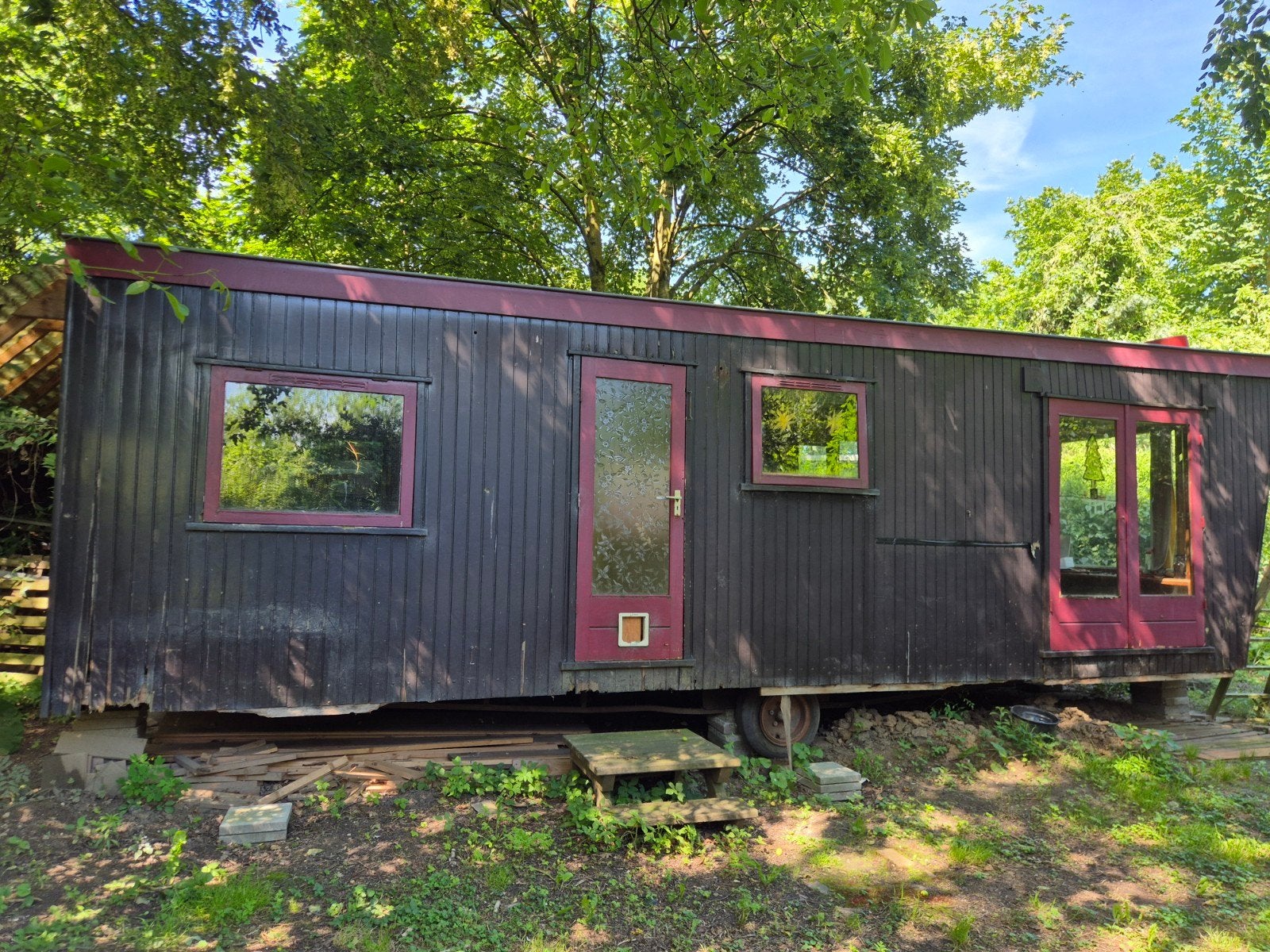 GRATIS houten Stacaravan  / Tiny House chassis (opknapper), Caravans en Kamperen, Caravan accessoires, Gebruikt, Ophalen